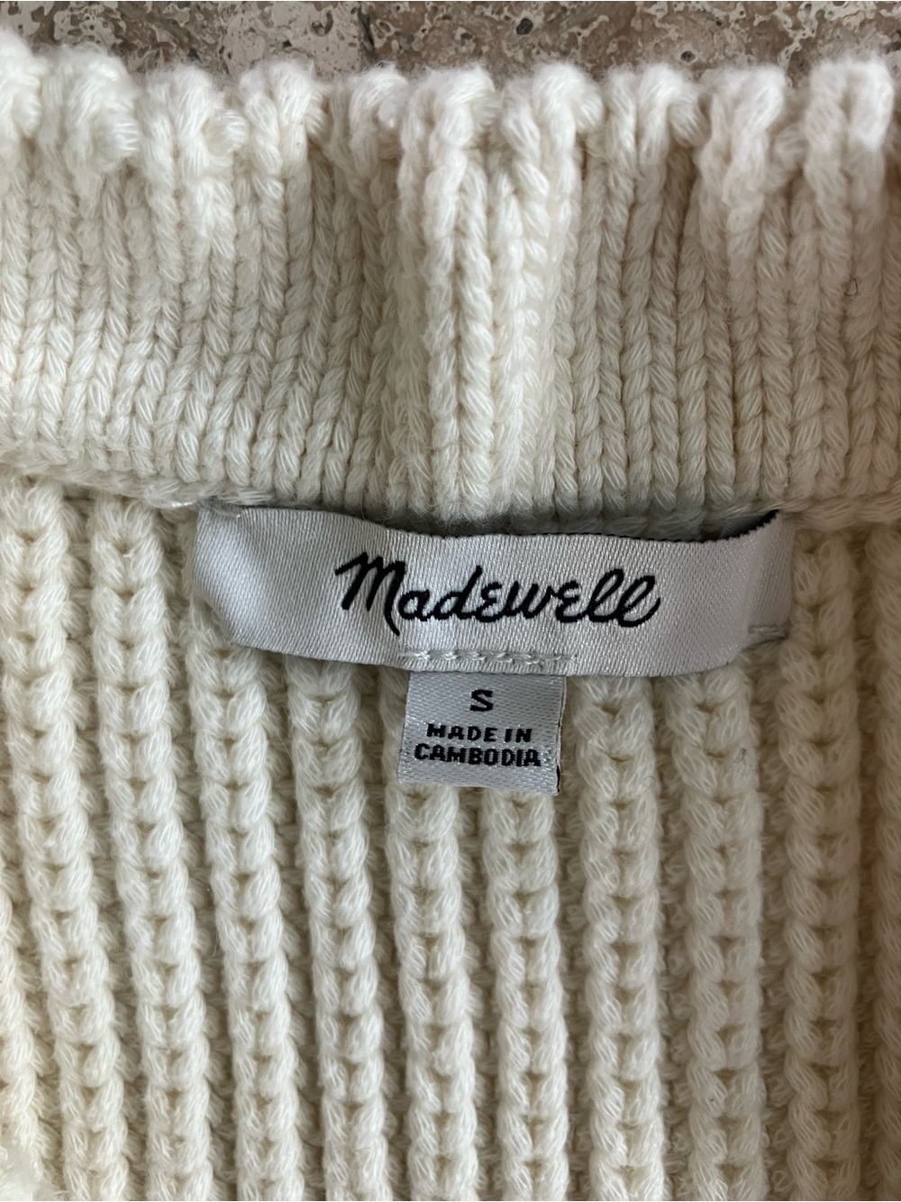 EUC Woman’s Madewell Cutaway Sleeveless Sweater Vest in Ivory (S) - Picture 5 of 9